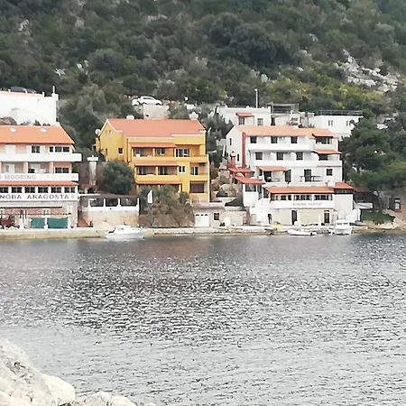 Daire Zaklopatica 8393a