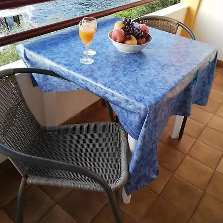 Апартаменты Zaklopatica 8393a Lastovo