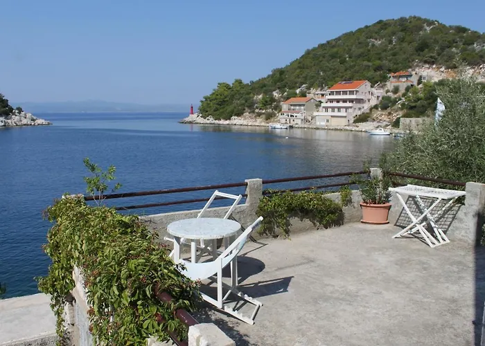 Zaklopatica 8393a Lastovo